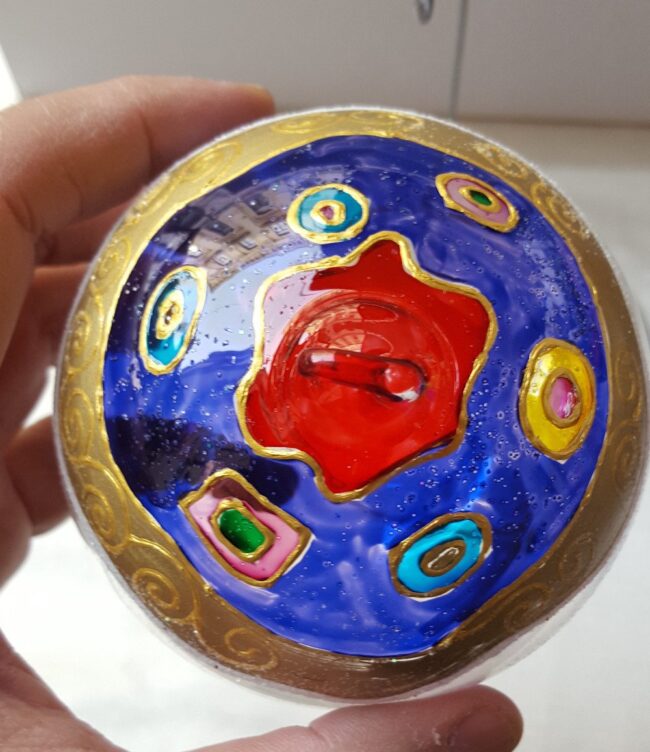 Pallina di Natale in vetro con disegni multicolor, personalizzabile - immagine 6