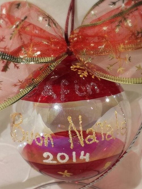 Pallina di Natale in vetro decorata a mano personalizzabile