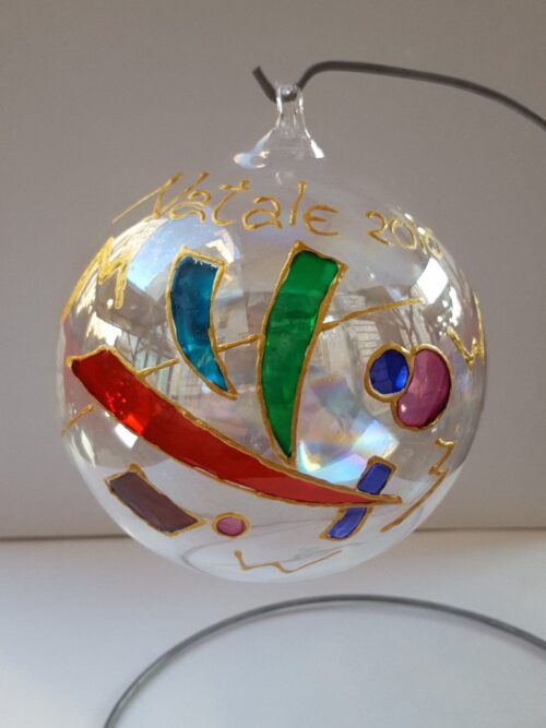 Pallina di Natale in vetro con decorazione moderna