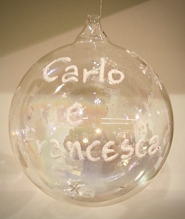 Pallina di Natale in vetro decorata a mano personalizzabile