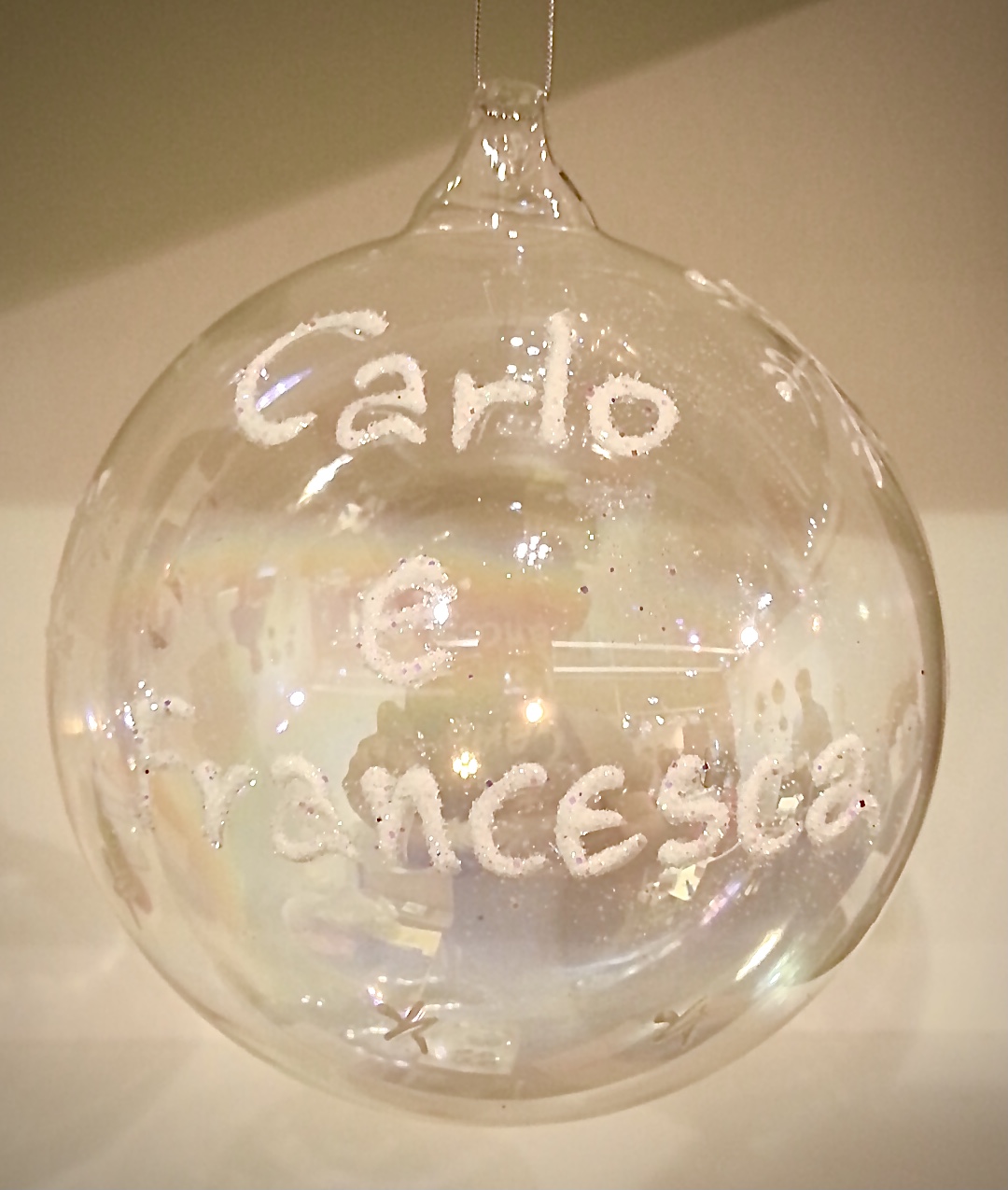 Pallina di Natale in vetro decorata a mano personalizzabile