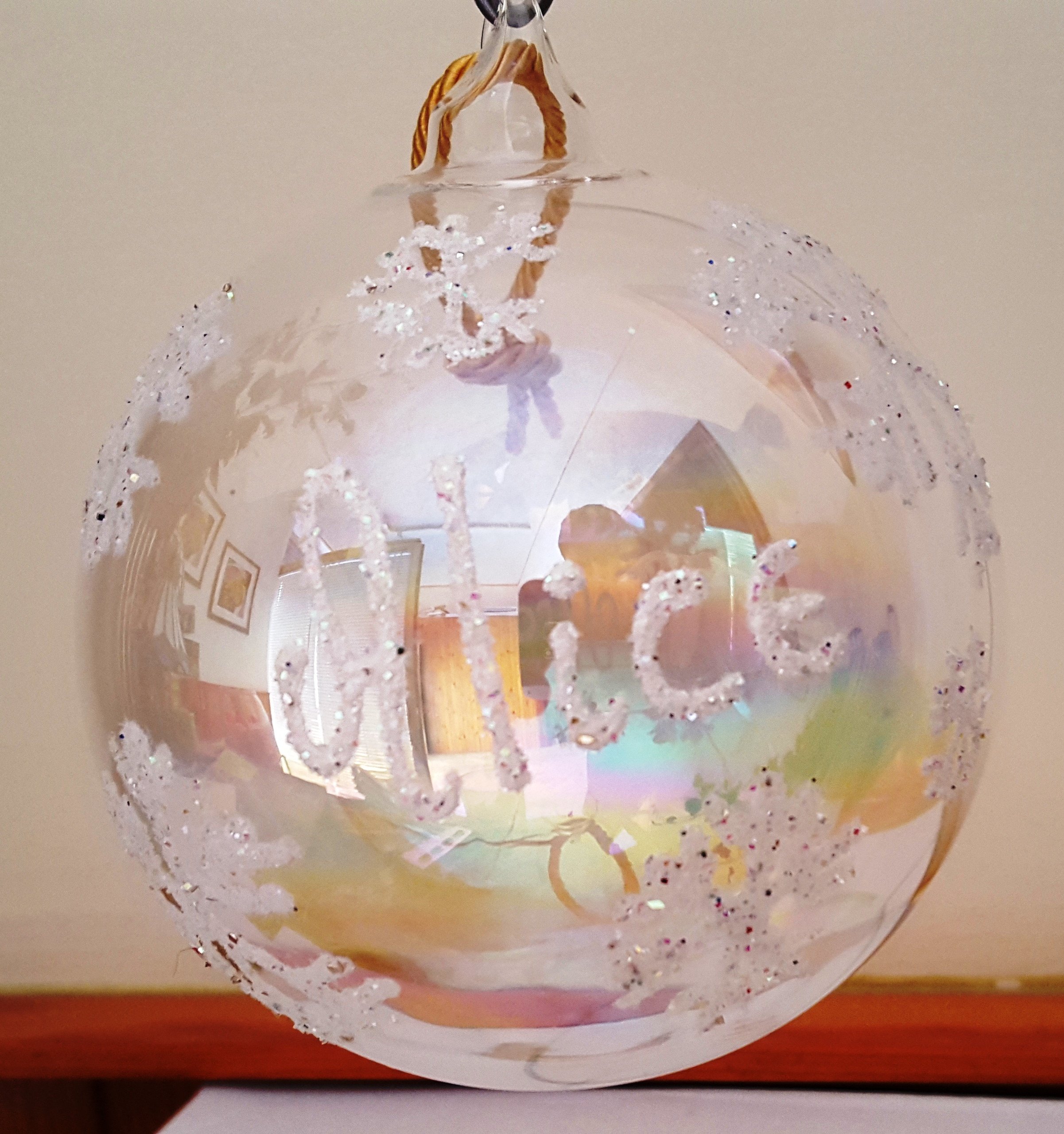 Pallina in vetro con decori effetto neve personalizzabile - immagine 2